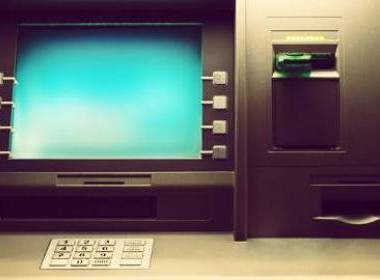 Hàng loạt cây ATM tại Indonesia bị dừng hoạt động - Máy in thẻ nhựa, máy dập nổi, đầu đọc thẻ nhựa