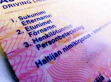 Phát hành bằng lái xe kỹ thuật số số đầu tiên trên Thế Giới tại Phần Lan - Máy in thẻ nhựa, máy dập nổi, đầu đọc thẻ nhựa