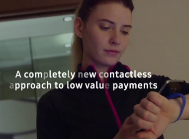 Samsung mở rộng nghiên cứu thiết bị đeo thanh toán - Máy in thẻ nhựa, máy dập nổi, đầu đọc thẻ nhựa