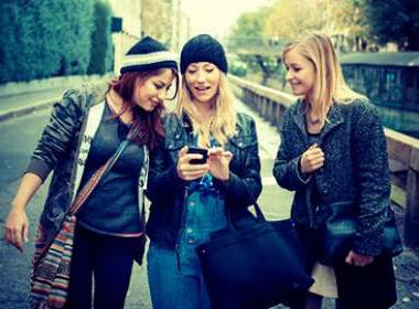 WhatsApp sắp cho phép người dùng chuyển tiền cho nhau qua message - Máy in thẻ nhựa, máy dập nổi, đầu đọc thẻ nhựa