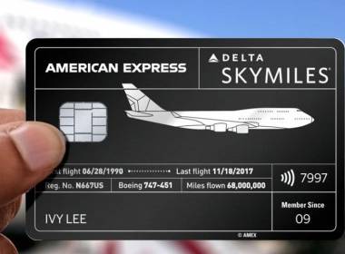 Hàng không Delta tái chế vỏ máy bay thành thẻ tín dụng khách hàng - Máy in thẻ nhựa, máy dập nổi, đầu đọc thẻ nhựa