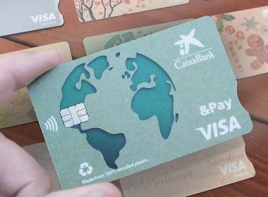 CaixaBank thay thế thẻ bằng vật liệu tái chế - Máy in thẻ nhựa, máy dập nổi, đầu đọc thẻ nhựa