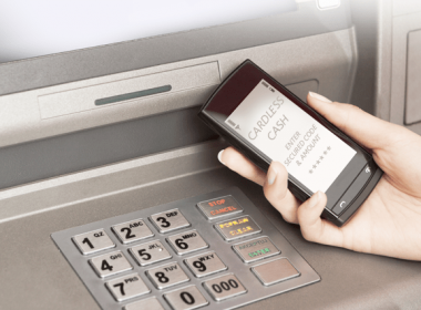 Ngân hàng Fifth Third cho phép rút tiền không cần thẻ - Máy in thẻ nhựa, máy dập nổi, đầu đọc thẻ nhựa