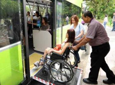 Singapore thí điểm bán vé di chuyển RFID - Máy in thẻ nhựa, máy dập nổi, đầu đọc thẻ nhựa