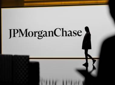 JPMorgan triển khai xác minh sinh trắc học tại trụ sở - Máy in thẻ nhựa, máy dập nổi, đầu đọc thẻ nhựa