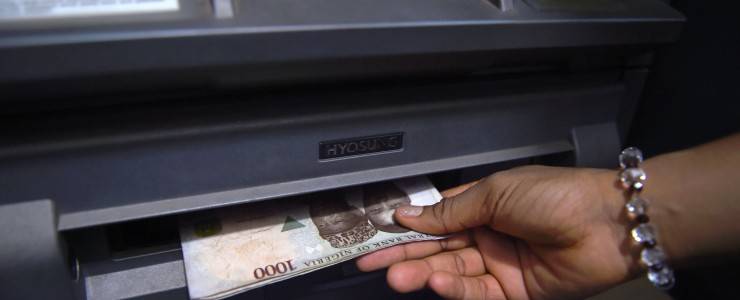 Nigeria hạn chế rút tiền ATM nhằm thúc đẩy thanh toán số - Máy in thẻ nhựa, máy dập nổi, đầu đọc thẻ nhựa