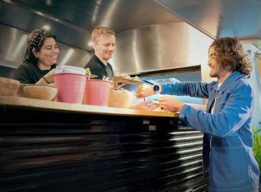 Samsung chính thức ra mắt thẻ tín dụng kỹ thuật số đầu  - Máy in thẻ nhựa, máy dập nổi, đầu đọc thẻ nhựa