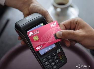 Ngân hàng First Abu Dhabi ra mắt thẻ sinh trắc học - Máy in thẻ nhựa, máy dập nổi, đầu đọc thẻ nhựa